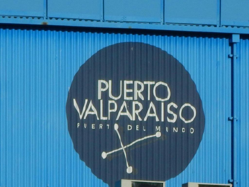 Hostal Recuerdos De Familia Valparaiso Exterior photo